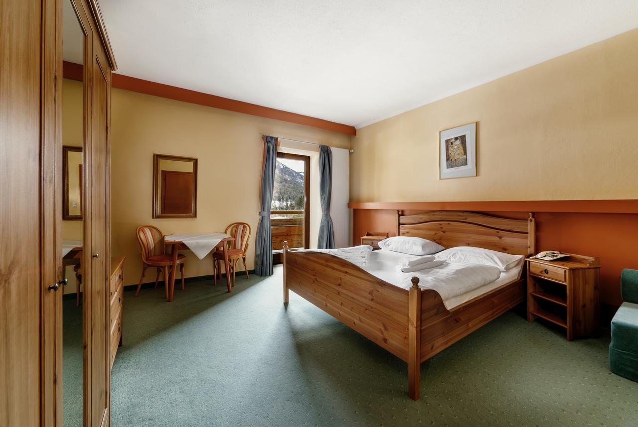 Hotel Pillerseehof Санкт Улрих ам Пилерзее Стая снимка