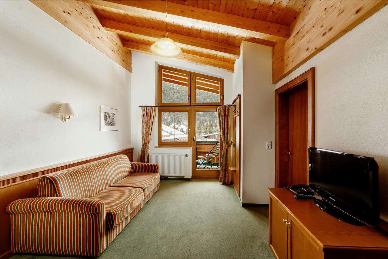 Hotel Pillerseehof Санкт Улрих ам Пилерзее Екстериор снимка