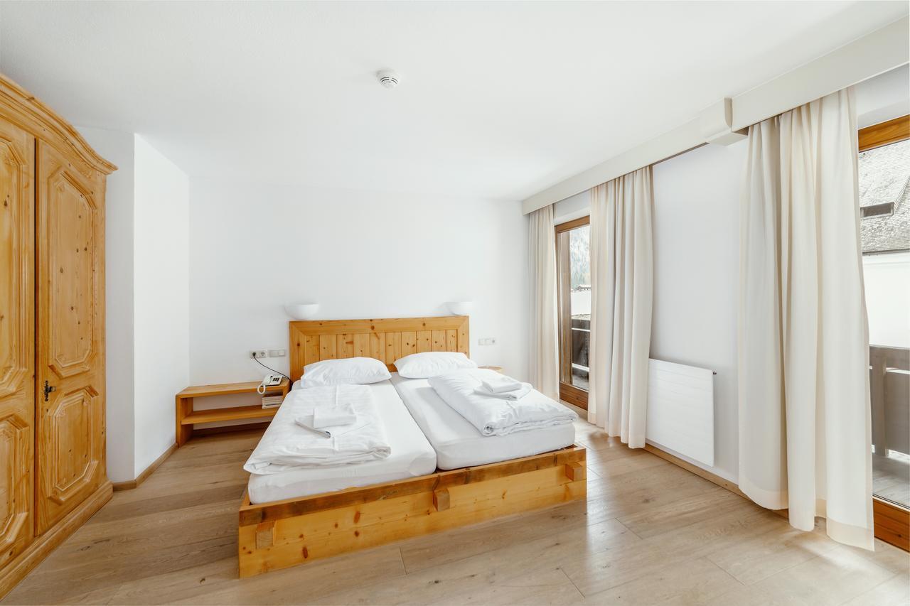Hotel Pillerseehof Санкт Улрих ам Пилерзее Стая снимка